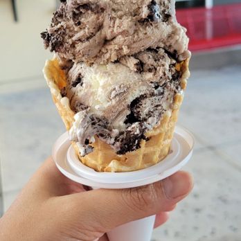 Bruster's Real Ice Cream - Desserts Near Me - Kissimmee, Florida