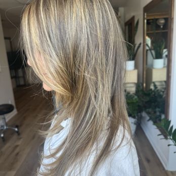 Ash and Honey Salon - Kylie Color and Cut - Hair Salons Near Me - Thousand Oaks, California Ash and Honey Salon - Kylie Color and Cut - Hair Salons Near Me - Thousand Oaks, California