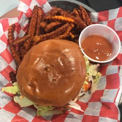 Maristella’s Luncheonette - Cheese burger and sweet potato fries