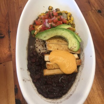 Chinollo - Baja Bowl with ancient grains and tofu - New American Near Me - Carson, California
