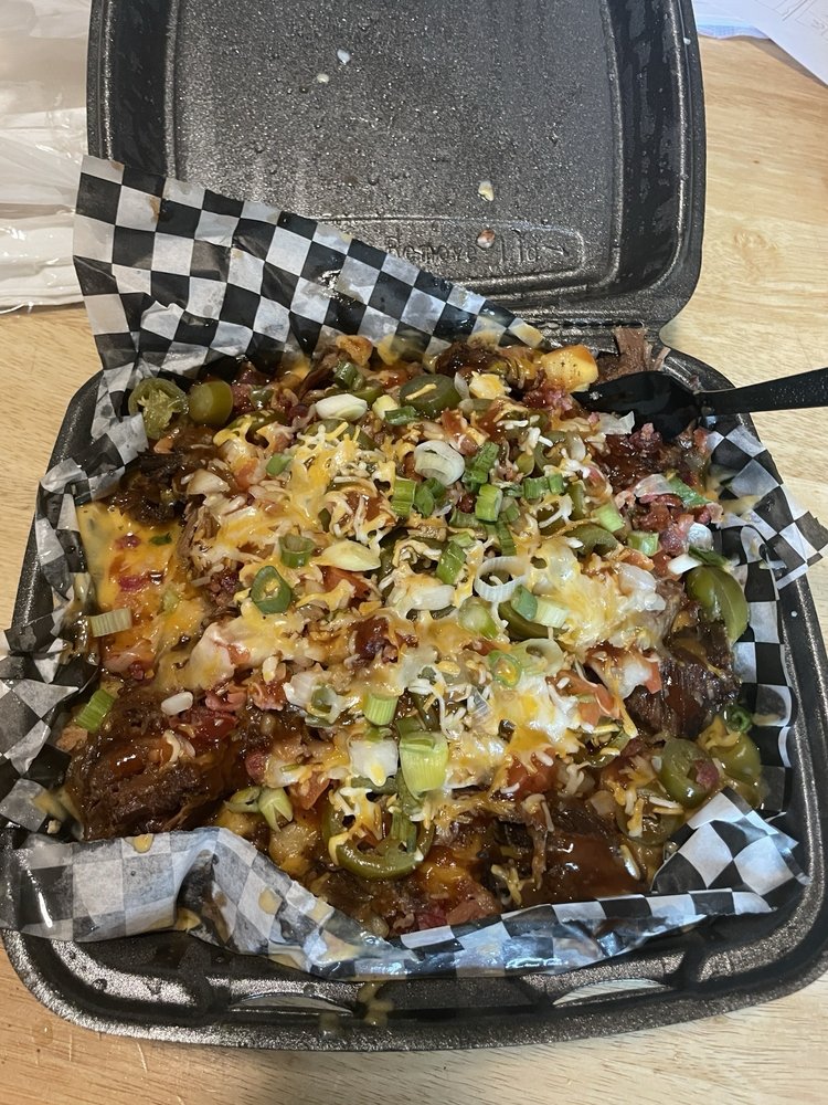 B&B BBQ & GRILL Logo