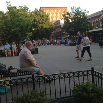 Market Square - Shopping Centers Near Me
