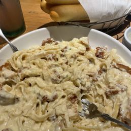 Fettuccine Alfredo