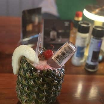 CJ's Crab Shack - Seafood Near Me - Miami Beach, Florida