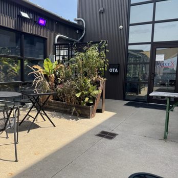 Beet Box - Patio - Middle Eastern Near Me - Columbia, Missouri