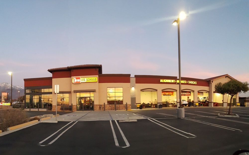 LES SCHWAB TIRE CENTER Updated October 2024 16 Photos & 142 Reviews