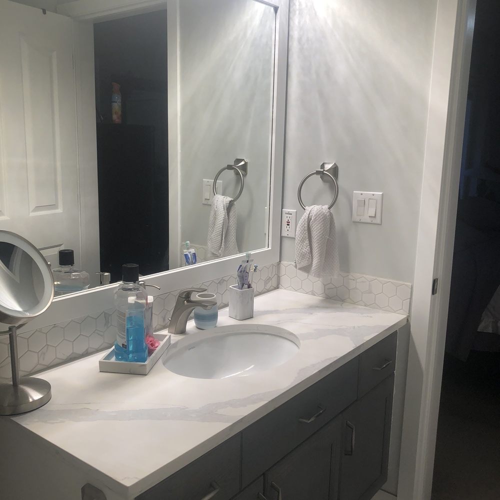 Granite Warehouse - Master bathroom countertop quart. - Countertop Installation Near Me - Leduc, Alberta Granite Warehouse - Master bathroom countertop quart. - Countertop Installation Near Me - Leduc, Alberta