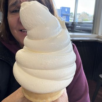Taylors - This is a small from burgers and cream! - Burgers Near Me - Loomis, California Taylors - This is a small from burgers and cream! - Burgers Near Me - Loomis, California