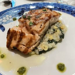 Salmon with spinach risotto