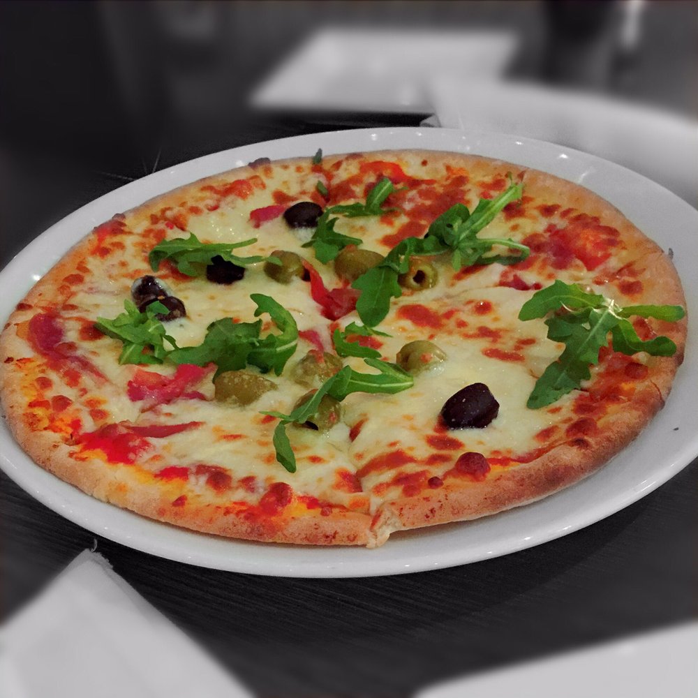 Pizza at the Bijou Bar Pizza at the Bijou Bar