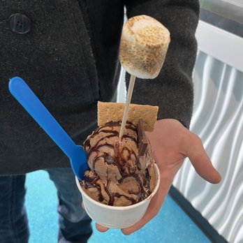 iFreeze Creamery - S'mores ice cream - Ice Cream & Frozen Yogurt Near Me - Royal Oak, Michigan iFreeze Creamery - S'mores ice cream - Ice Cream & Frozen Yogurt Near Me - Royal Oak, Michigan
