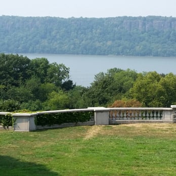 The Cafe at Wave Hill - Venues & Event Spaces Near Me - Bronx, New York