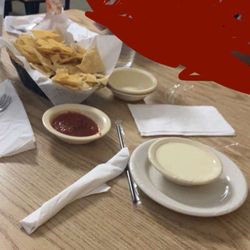 Mi Tierra - The cheese dip and ships