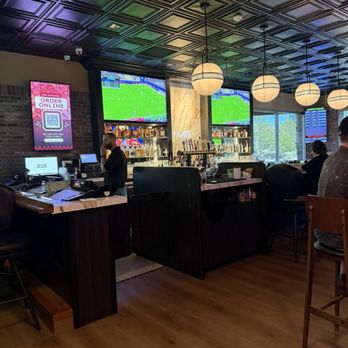 Amici Pizzeria & Bar - The bar it great and cozy! The bartenders are very attentive! - Pizza Near Me - Reno, Nevada Amici Pizzeria & Bar - The bar it great and cozy! The bartenders are very attentive! - Pizza Near Me - Reno, Nevada