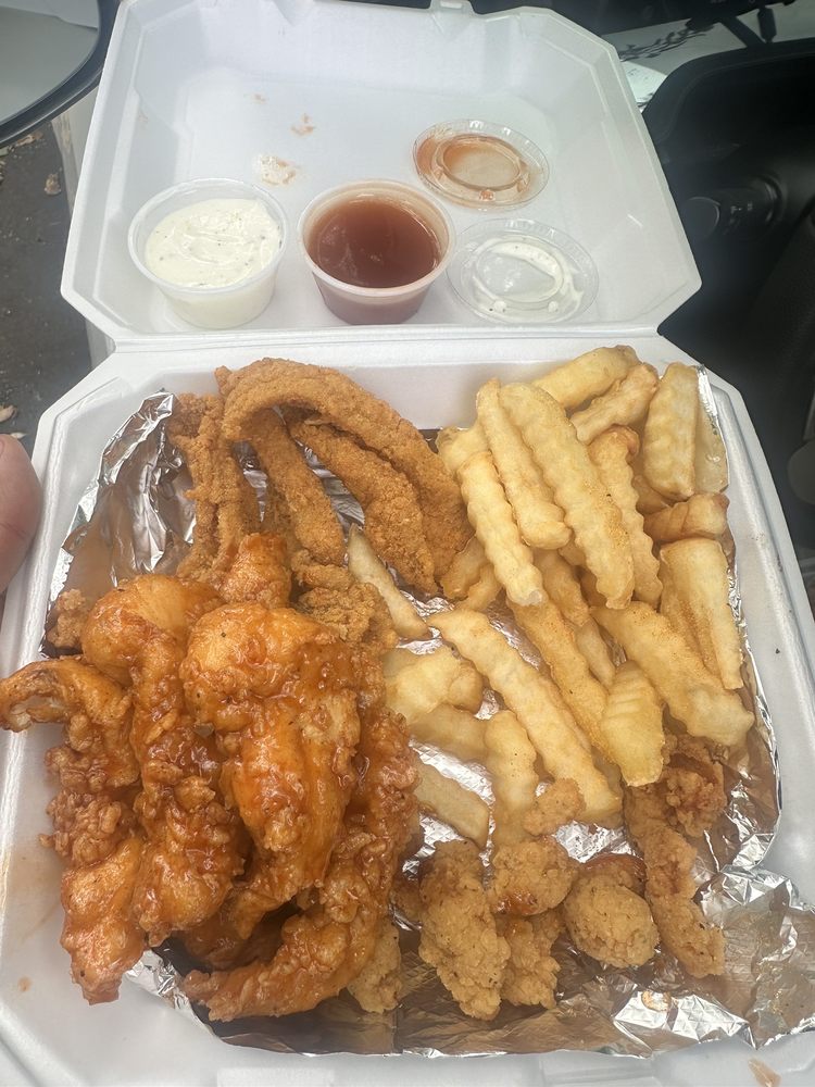 WINGS N THINGS EXPRESS Updated May 2024 30 Photos & 30 Reviews