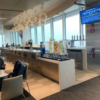 United Club Terminal B - Airport Lounges Near Me - Boston, Massachusetts