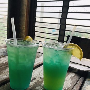 LuLu's Destin - Seafood Near Me - Destin, Florida