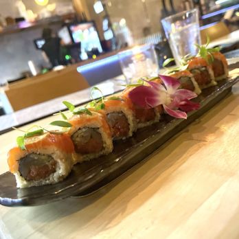 Roji Sushi - Pucker Face Roll made gluten free. - Izakaya Near Me - Los Angeles, California Roji Sushi - Pucker Face Roll made gluten free. - Izakaya Near Me - Los Angeles, California