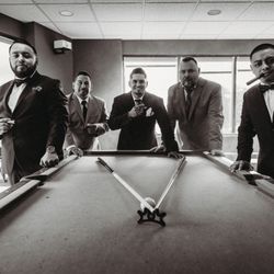 Columbia Hills - The Grooms Gang at Columbia hills Golf course shot by photographer Julie Johnson from Ja design and photo, llc