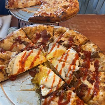 Atomic Lounge & Pizza Kitchen - Last Call pizza! - Pizza Near Me - Lubbock, Texas