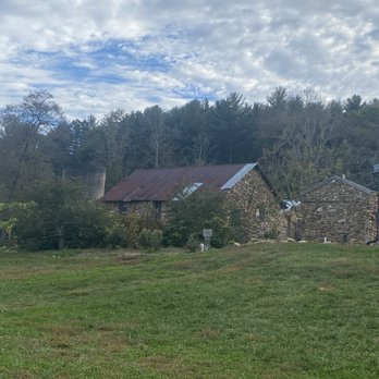 Fonta Flora - Whippoorwill Farm - The grounds of Whipporwhill Farms - Breweries Near Me - Nebo, North Carolina Fonta Flora - Whippoorwill Farm - The grounds of Whipporwhill Farms - Breweries Near Me - Nebo, North Carolina