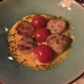 Dali Restaurant & Tapas Bar - Scallops - Spanish Near Me - Somerville, Massachusetts Dali Restaurant & Tapas Bar - Scallops - Spanish Near Me - Somerville, Massachusetts