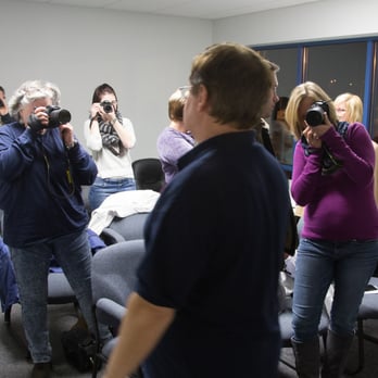 SmarterPics - Small classroom setting with lots of hands-on instruction and time for personal Q&A - Specialty Schools Near Me SmarterPics - Small classroom setting with lots of hands-on instruction and time for personal Q&A - Specialty Schools Near Me