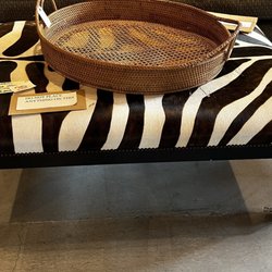Attico - This ottoman!
