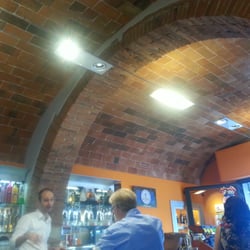 L'interno del bar