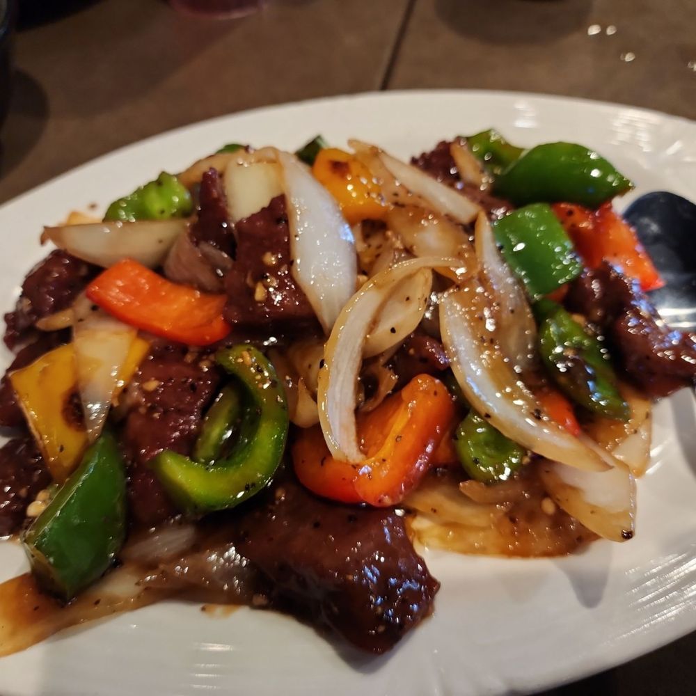 King Restaurant & Bar - Pepper steak - Bars Near Me - Honolulu, Hawaii King Restaurant & Bar - Pepper steak - Bars Near Me - Honolulu, Hawaii