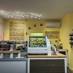 Shanna's Sugar Shack - Front counter