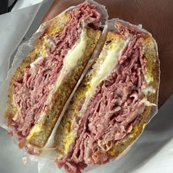 Vienna Market - Corned Beef (Medium)