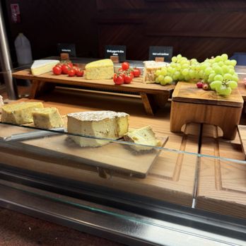Camden Court Hotel - Breakfast - Hotels Near Me - Dublin, D Camden Court Hotel - Breakfast - Hotels Near Me - Dublin, D