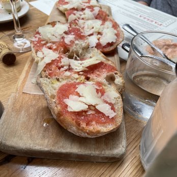 Cafe Ba-Ba-Reeba! - Tomato Toast with Manchego - Spanish Near Me - Chicago, Illinois Cafe Ba-Ba-Reeba! - Tomato Toast with Manchego - Spanish Near Me - Chicago, Illinois