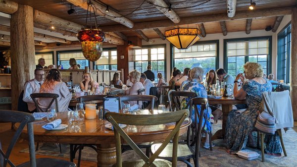 Lakehouse Grille by null
