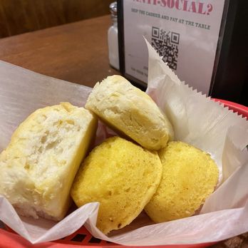Southern Fried Green Tomatoes - Biscuits - Southern Near Me - Greenville, South Carolina Southern Fried Green Tomatoes - Biscuits - Southern Near Me - Greenville, South Carolina