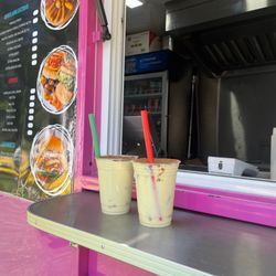 El Rincon Venezolano - LA MEJOR CHICHA DEL MUNDO!!!! Gracias al Rincón Venezolano y Frozen Delights por ponerlo en Uber Eats!! Me encantó!!!