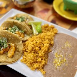 El Fogon Authentic Mexican Grill - Taco dinner - shrimp
