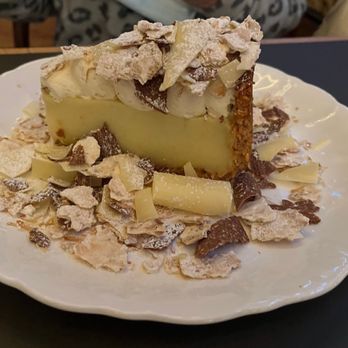 Alder - Coconut Cream Pie - Desserts Near Me - Toronto, Ontario Alder - Coconut Cream Pie - Desserts Near Me - Toronto, Ontario