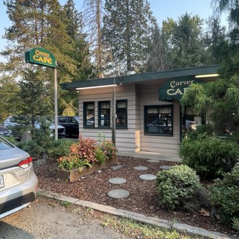 Carver Cafe - Outside, so cute - Delis Near Me - Damascus, Oregon