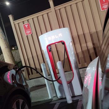 Tesla Supercharger - EV Charging Stations Near Me - Fountain Valley, California Tesla Supercharger - EV Charging Stations Near Me - Fountain Valley, California