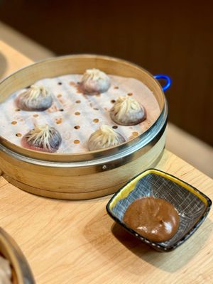 Uncle Dumpling by null