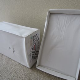 crappy quality box that my shoe came in. They said the store had a leak, um the box is damaged all the way through the bottom! crappy quality box that my shoe came in. They said the store had a leak, um the box is damaged all the way through the bottom!
