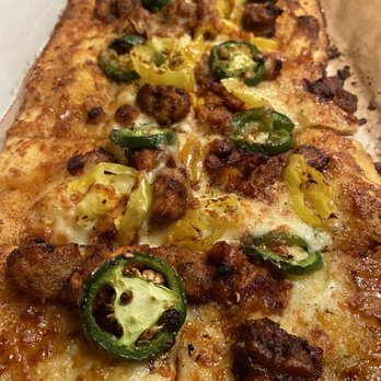 Slim and Husky's Pizza - S&H Hot Chicken Pizza - Pizza Near Me - Memphis, Tennessee