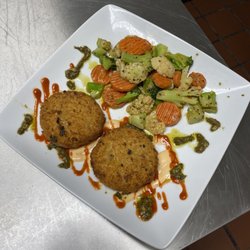 Mandolin Bar and Grill