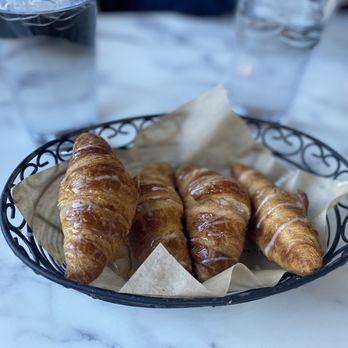 La Belle Vie Kitchen - Mini croissants - French Near Me - Suwanee, Georgia La Belle Vie Kitchen - Mini croissants - French Near Me - Suwanee, Georgia