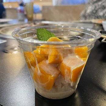 Boon Dee Moo Ka Ta - Mango sticky rice - Thai Near Me - Flushing, New York