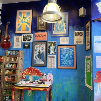 Dave's Cosmic Subs - Inside - Sandwiches Near Me - Lakewood, Ohio Dave's Cosmic Subs - Inside - Sandwiches Near Me - Lakewood, Ohio