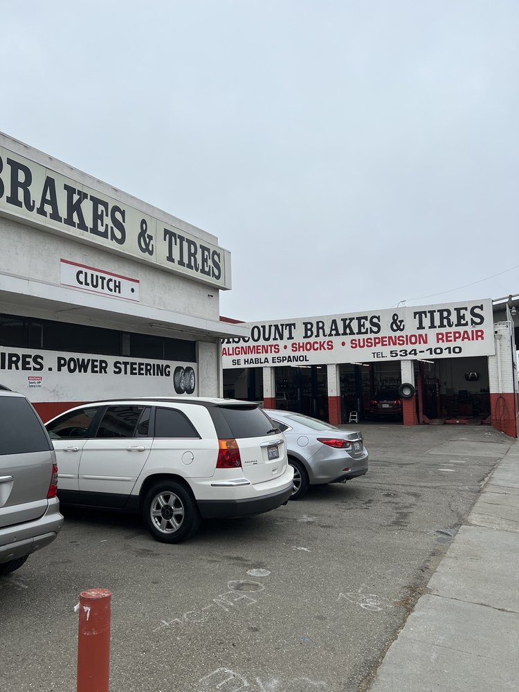 DISCOUNT BRAKES & TIRES Updated October 2024 23 Photos & 194 Reviews 2301 E 12th St