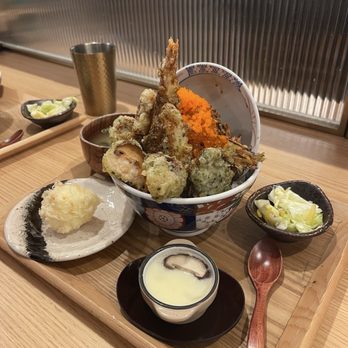 Tendon Kohaku - Umi tendon set - Japanese Near Me - Bellevue, Washington Tendon Kohaku - Umi tendon set - Japanese Near Me - Bellevue, Washington